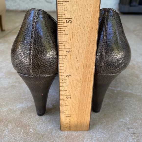 East Fifth Brown Peep Toe Heels - Picture 10 of 13